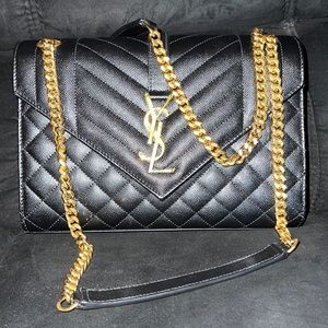 Medium Tri-Quilted Matelasse Grain de Poudre Flap Shoulder Bag, Golden Hardware